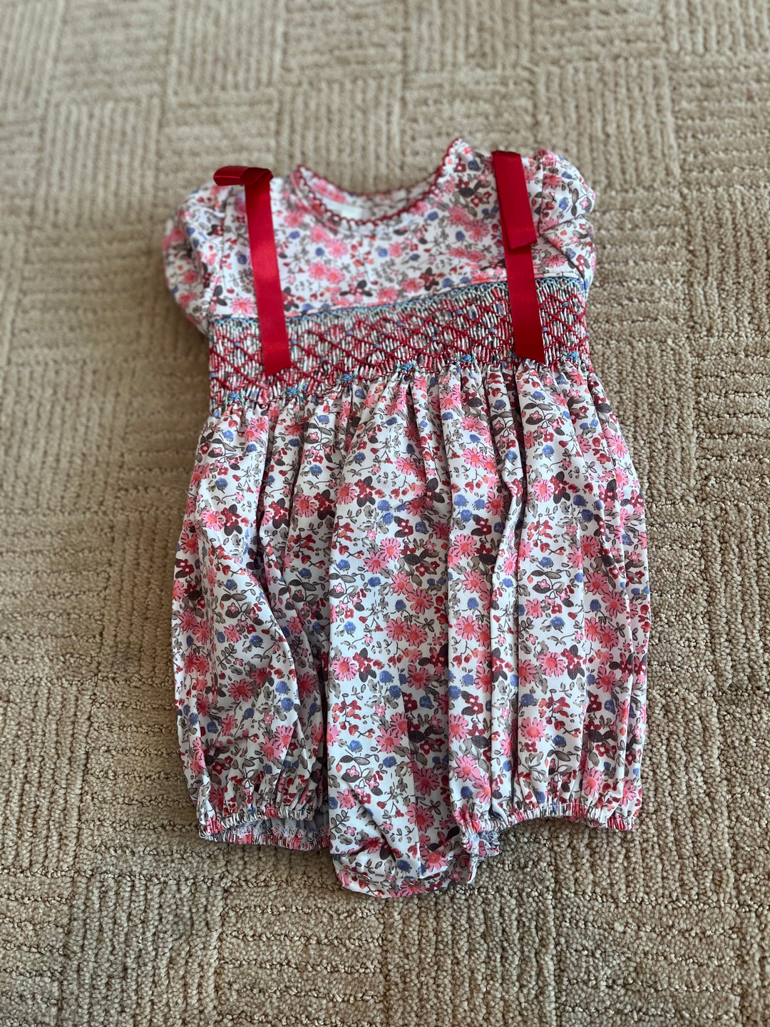 Rosie Bubble Red Ribbon
