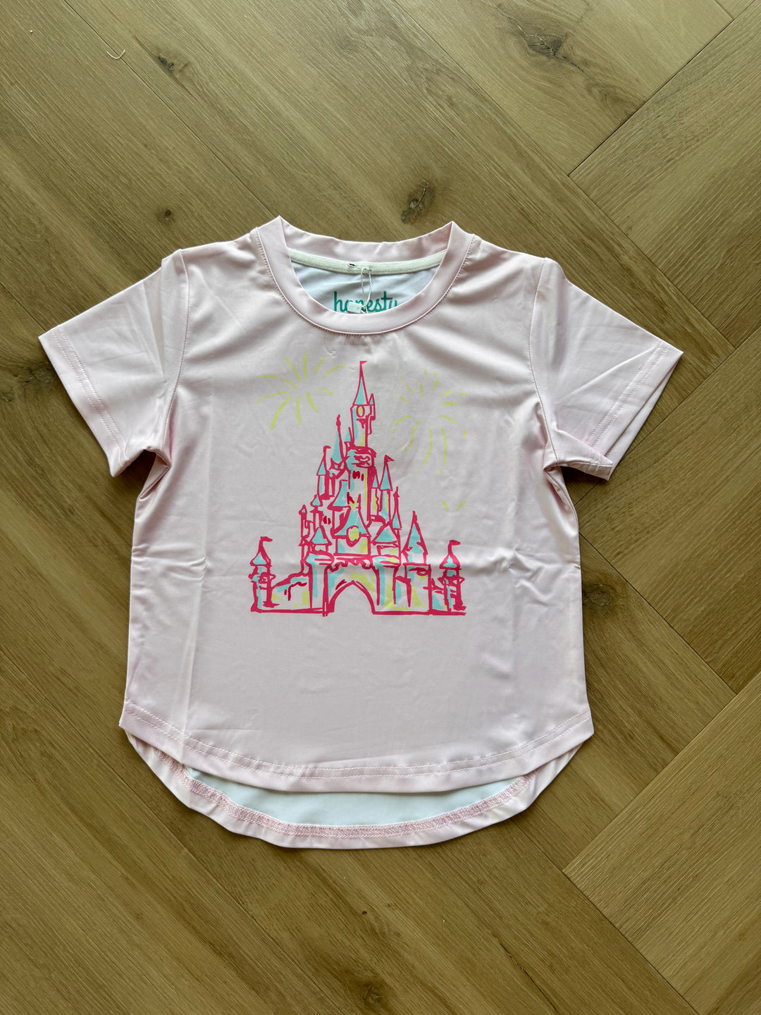 Performance Castle Tee