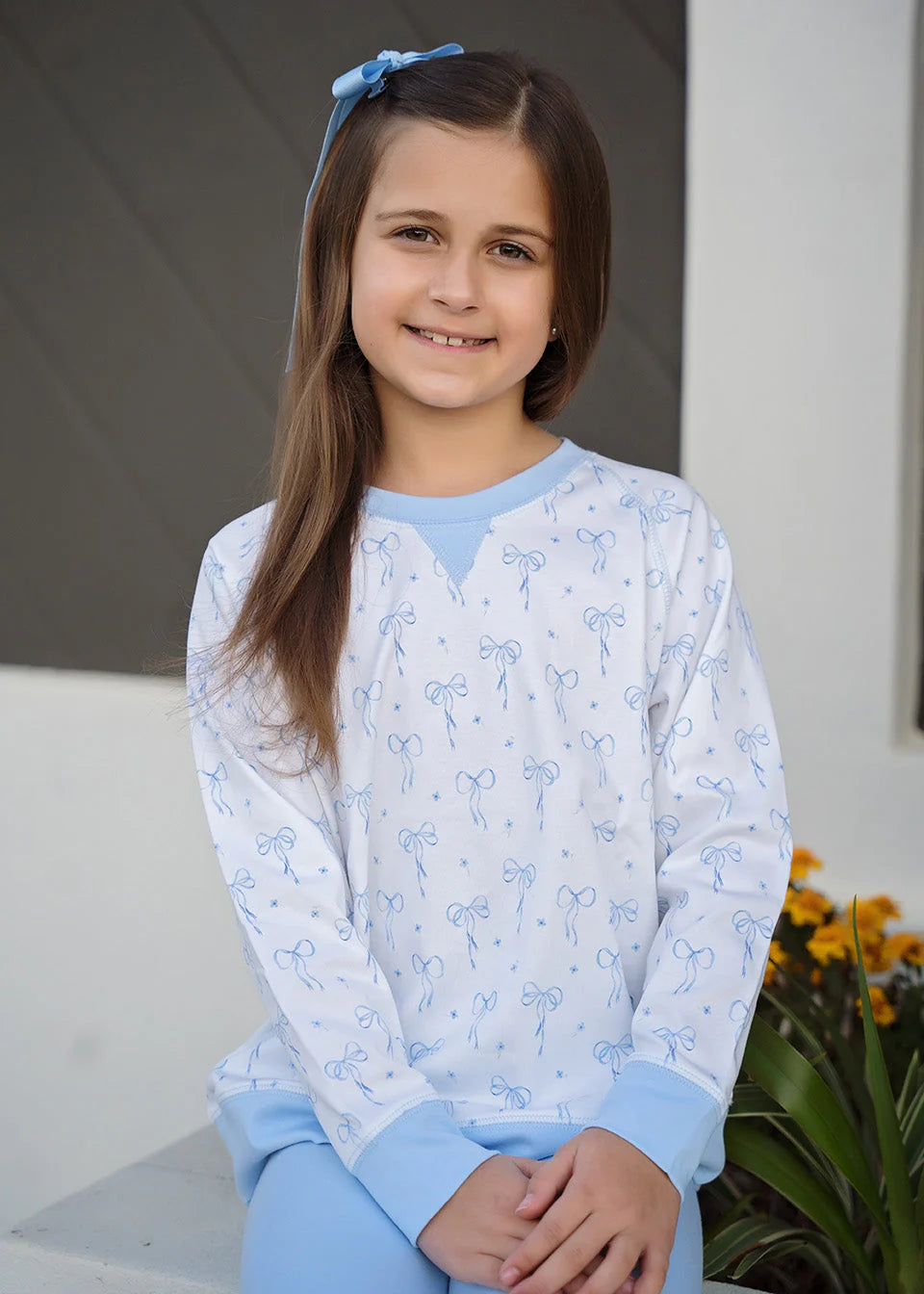 Lt. Blue Scalloped Leggjngs